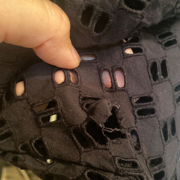 Elizabeth & James eyelet top, Size: Small, Black - Picture 6 of 7